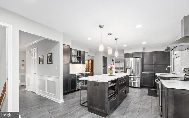 Building Photo - 18505 Cabin Rd