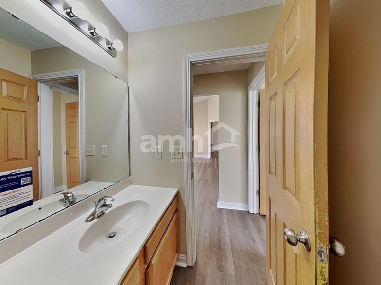 Building Photo - 1197 Catletts Ct