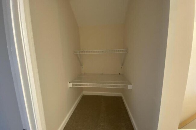 Building Photo - 209 Homewood Dr