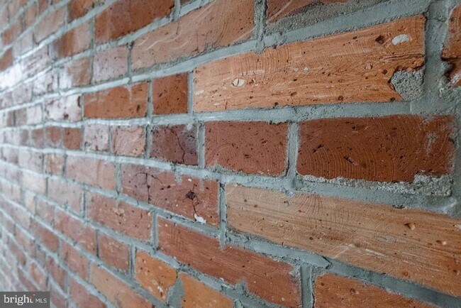 Building Photo - 3030 W Girard Ave