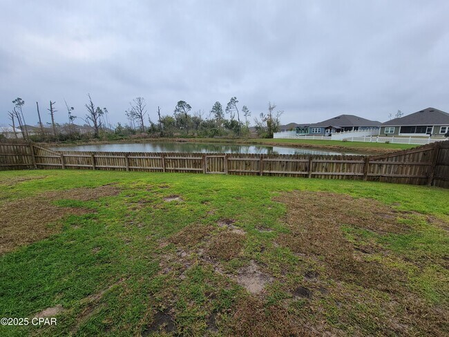 Building Photo - 216 Red Bay Rd