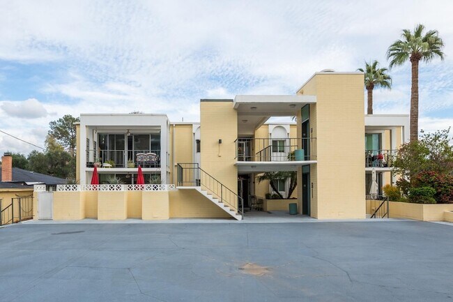 Building Photo - 6502 N Central Ave