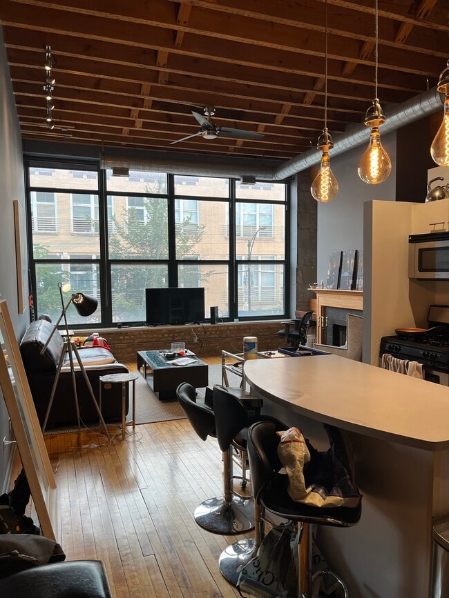 Kitchen into living room - 3201 N Seminary Ave