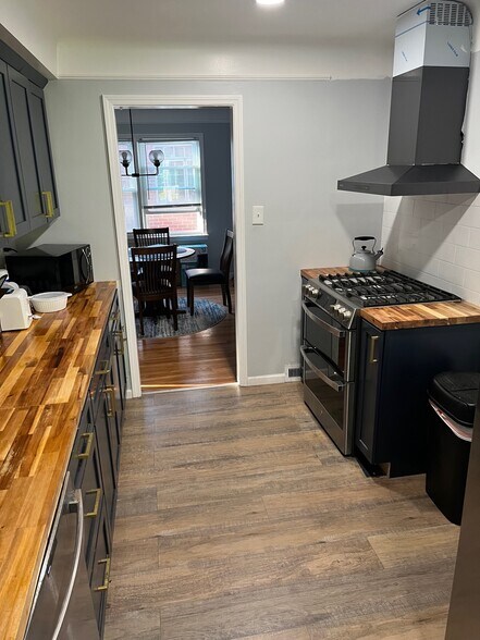 Kitchen 1 - 20455 Stratford Rd