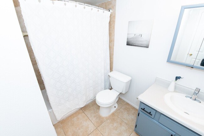 Building Photo - 543 S 900 E