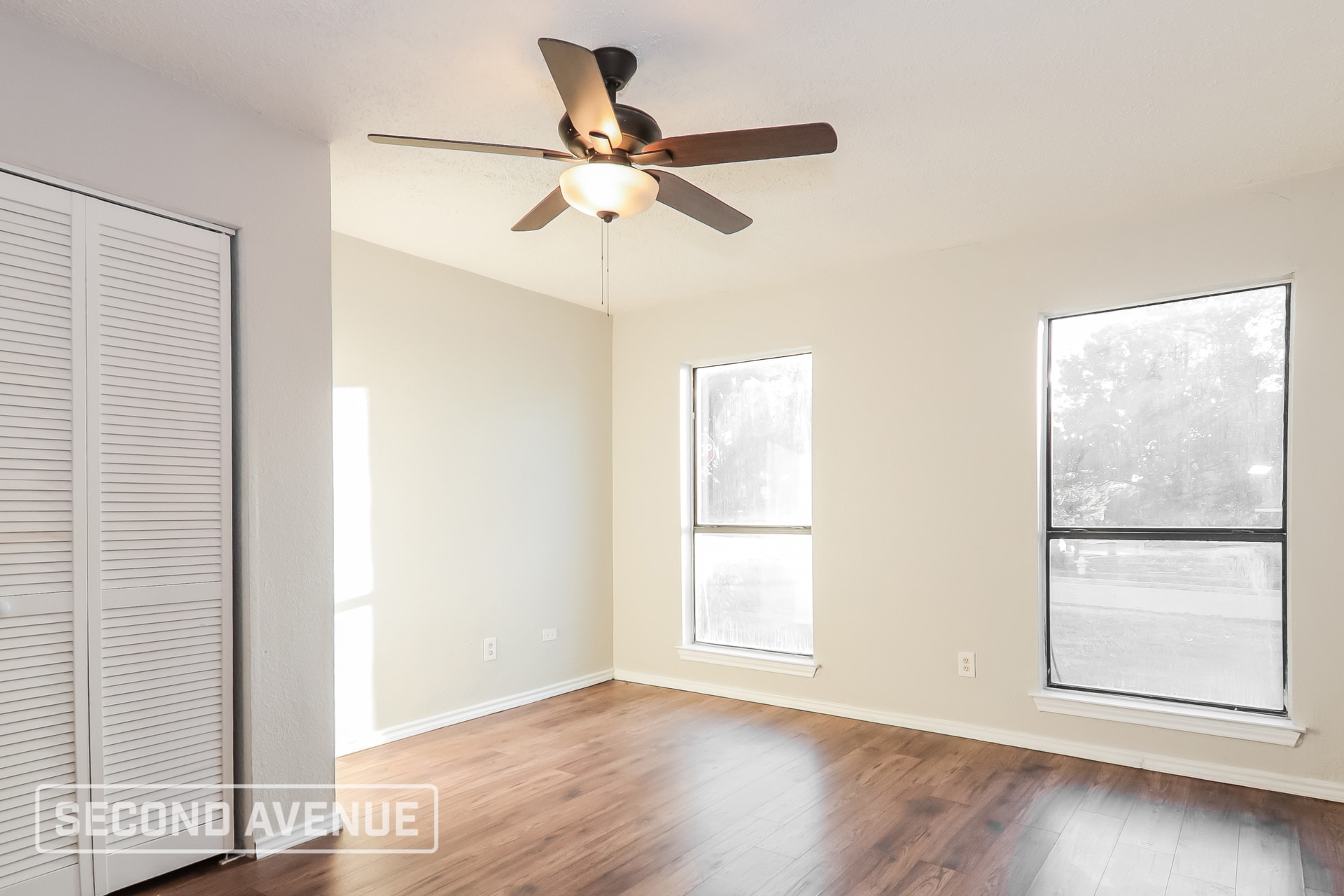 Building Photo - 732 Creekview Ct