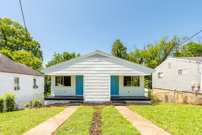 Building Photo - 2611 Andrews St