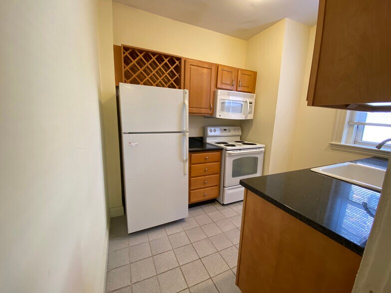 Primary Photo - 54 Queensberry St