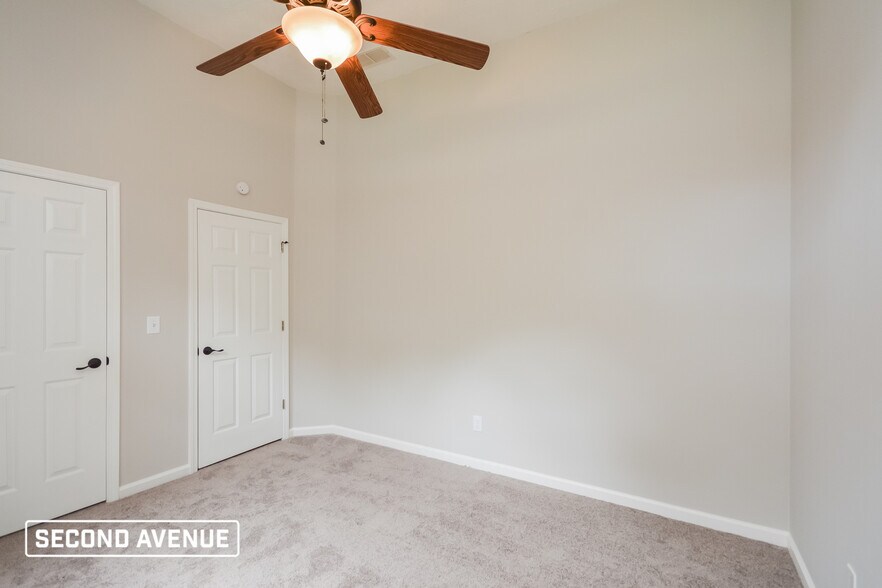 Building Photo - 125 Flowers Dr