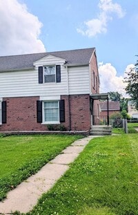Building Photo - 320 Beacon Pl