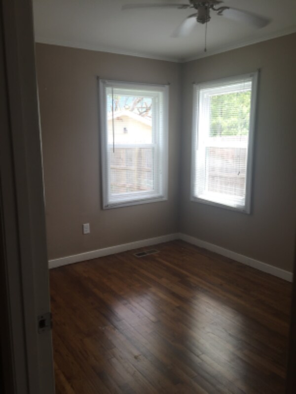 Building Photo - 30 Lilac Ave