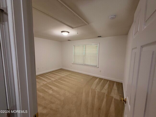 Building Photo - 153 Birch Ave