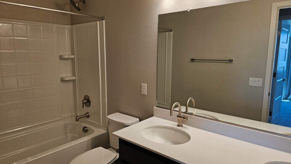 Building Photo - 10346 S Solvita Way