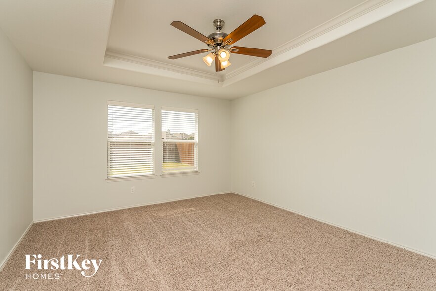 Building Photo - 215 Citrus Dr