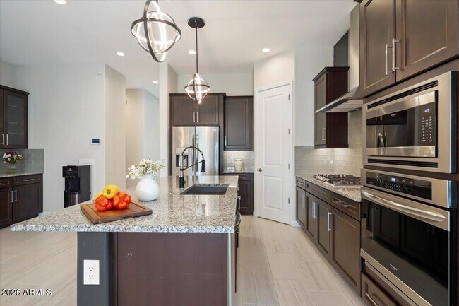 Building Photo - 6630 E Villa Rita Dr