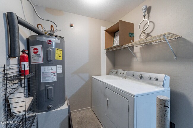 Building Photo - 6824 E Haven Ave