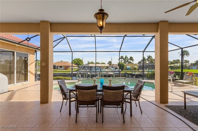 Building Photo - 3517 SE 18th Ave