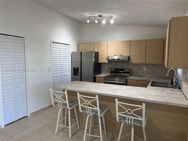 Building Photo - 14325 SW 11th Terrace