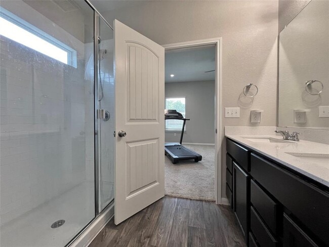 Building Photo - 13800 Cantarra Dr