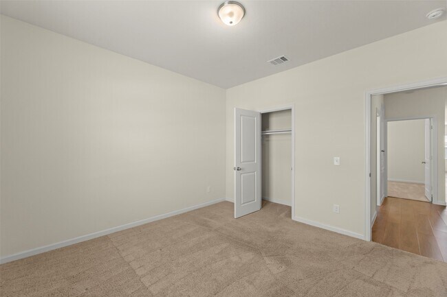 Building Photo - 10072 Pappas Dr