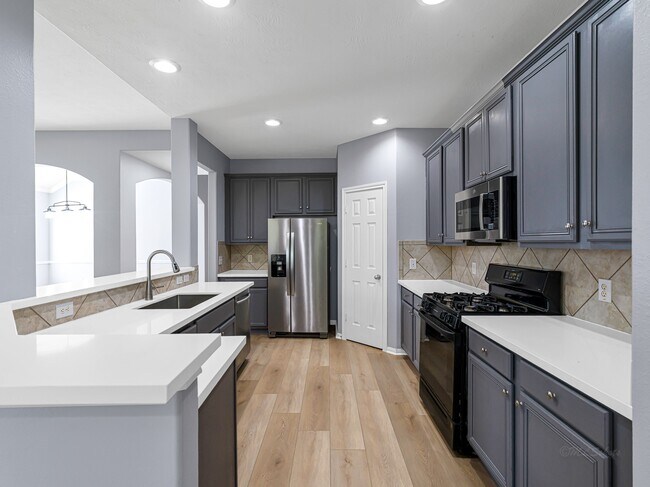 Building Photo - 24526 Blane Dr
