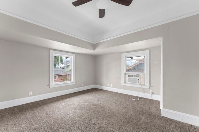 Building Photo - Stunning Craftsmen Beauty 3/1.5  bath 2000 sf! -ALBERTA/CONCORDIA