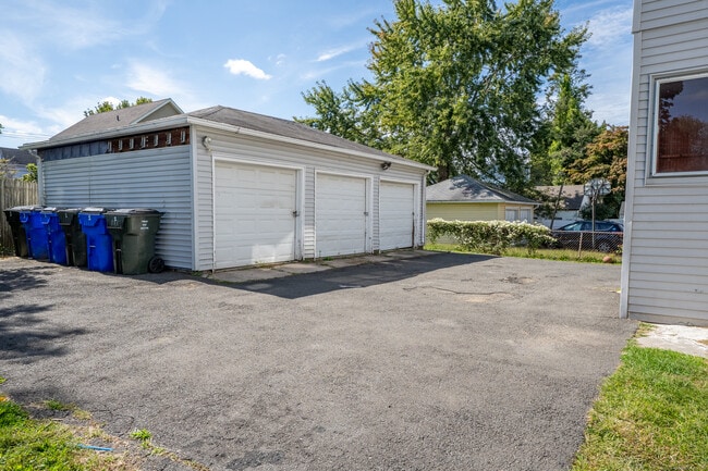 Building Photo - 45 Boulanger Ave