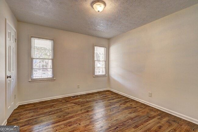 Building Photo - 4090 Knotty Oak Trail