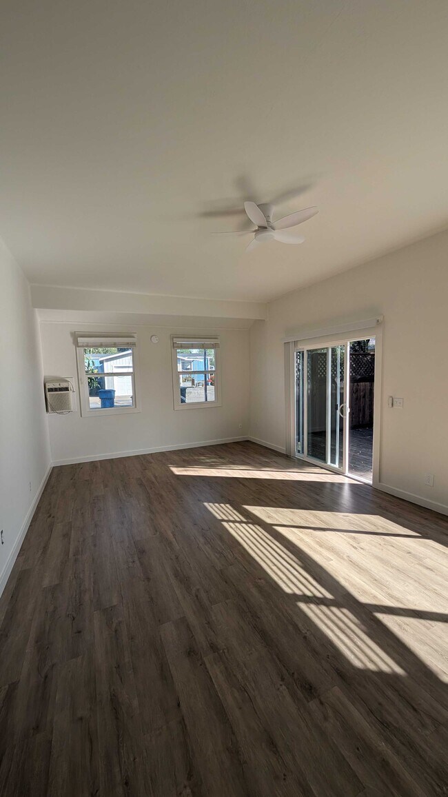 Building Photo - 541 Mason St