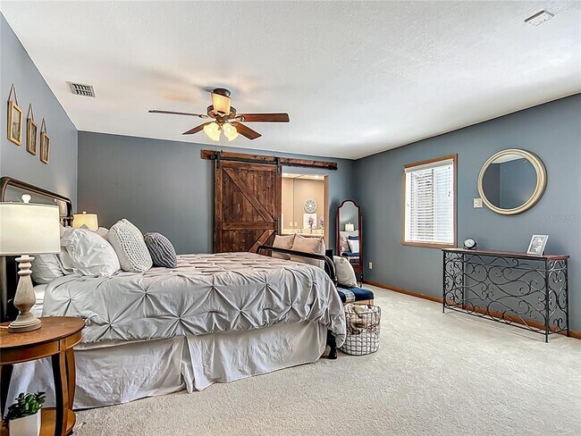 Building Photo - 4661 SW 7th Avenue Rd