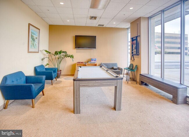 Building Photo - 28 Allegheny Ave