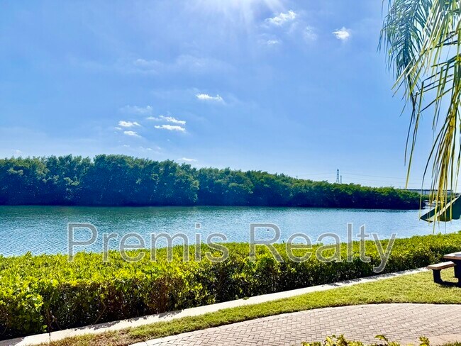 Building Photo - 2721 Via Murano