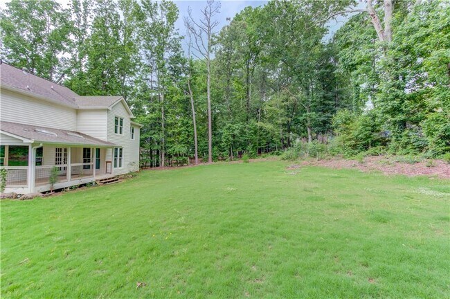 Building Photo - 153 Lantern Ridge Ct