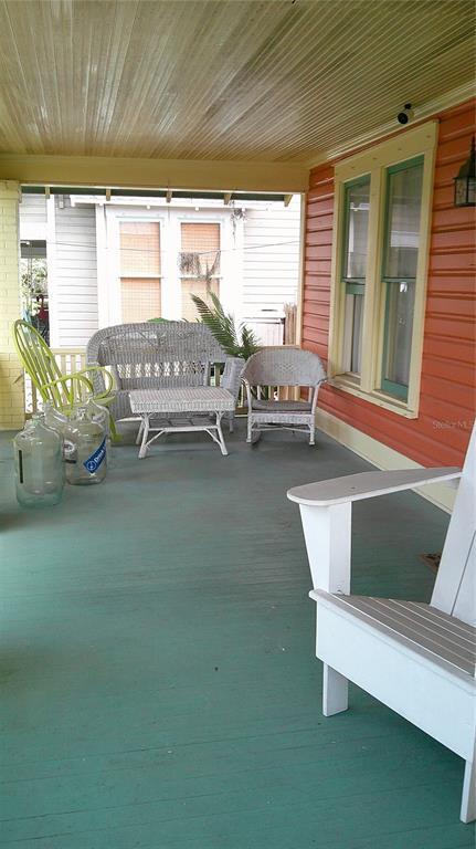 Building Photo - 303 E Plymouth St