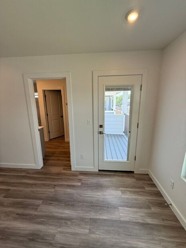 Building Photo - 1024 Prestige Pl