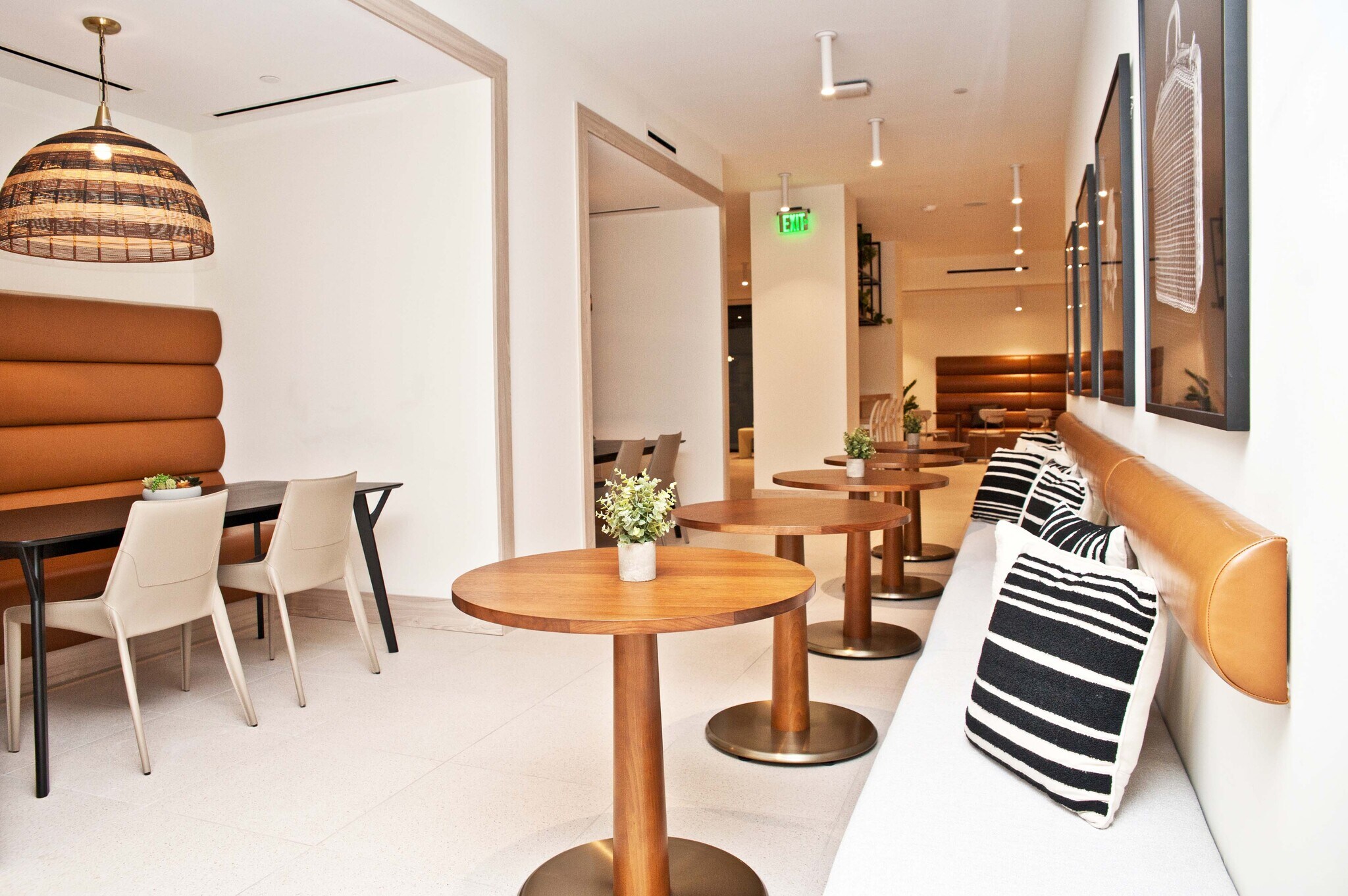 Building Photo - 225 N Miami Ave