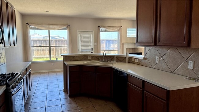 Building Photo - 2107 Auburn Vale St