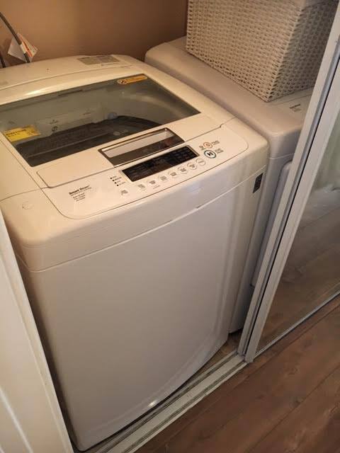 In unit washer and dryer - 4641 Campus Ave