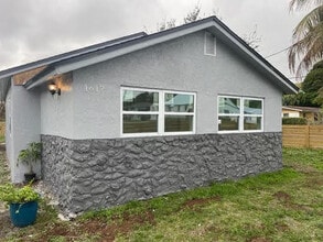 Building Photo - 1617 Avenue E