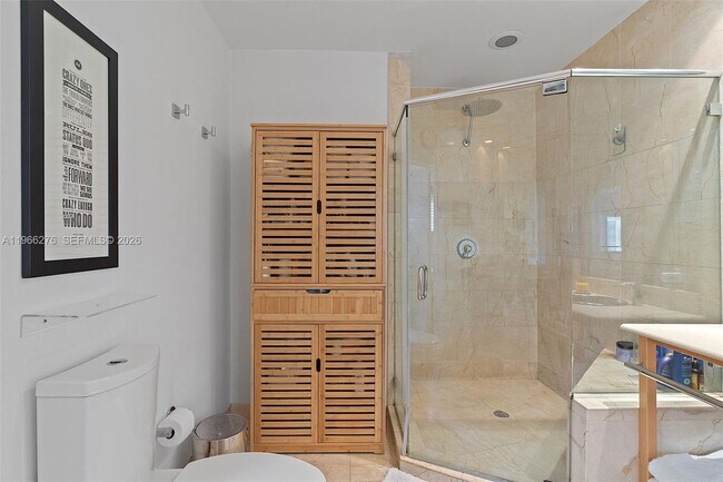 Building Photo - 5830 Pine Tree Dr