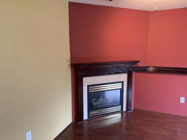 Building Photo - 6403 River Mill Dr