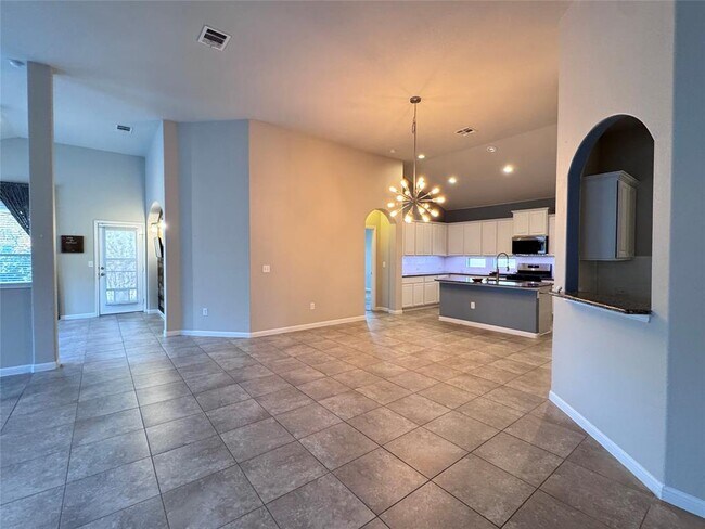 Building Photo - 16420 Pienza Dr