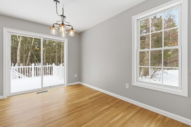 Building Photo - 6 Mulberry Ln