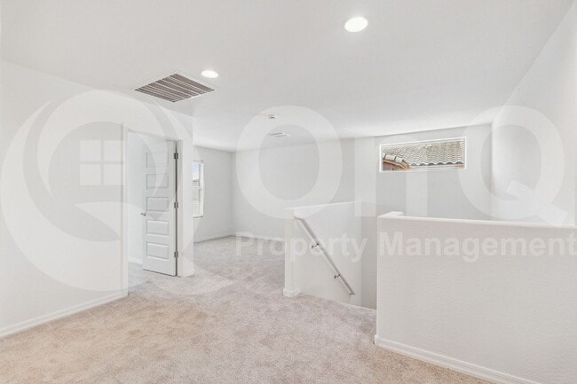 Building Photo - 3817 N 100th Dr