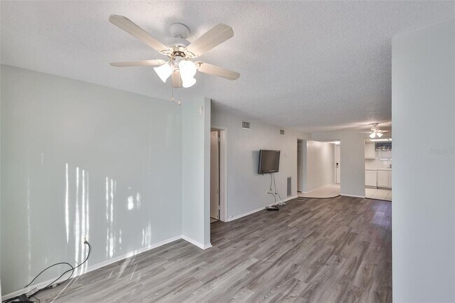 Building Photo - 801 83rd Ave N