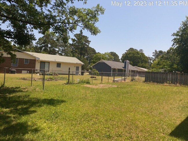 Building Photo - 6951 Calamar Dr