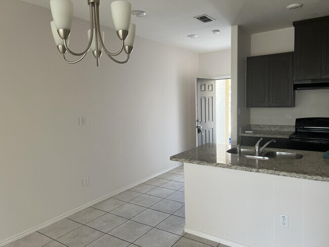 Building Photo - 201 Welland Dr