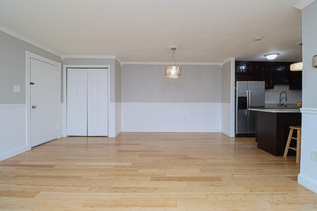 Dining Room - 4411 Romlon St