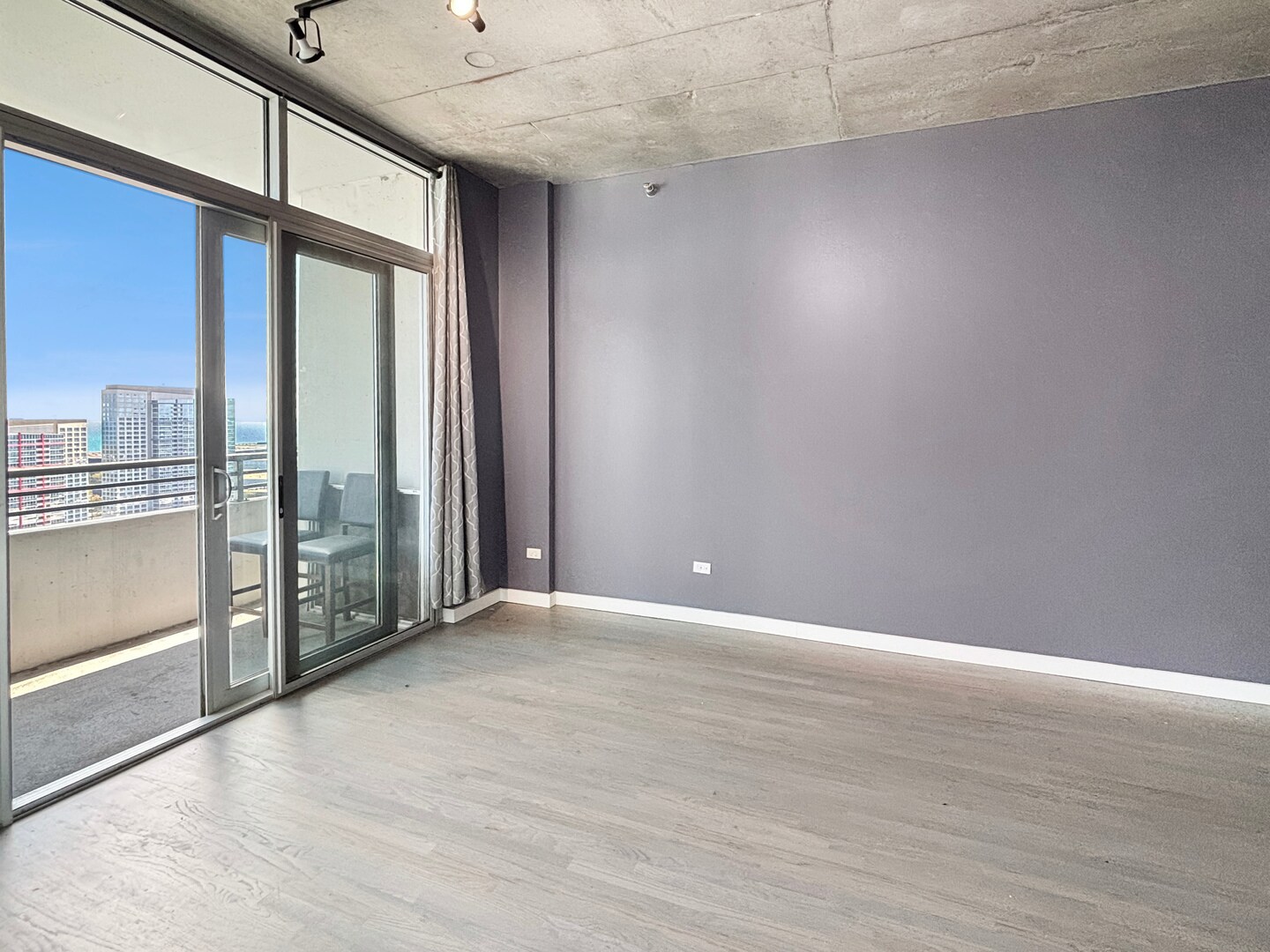 Building Photo - 1720 S Michigan Ave