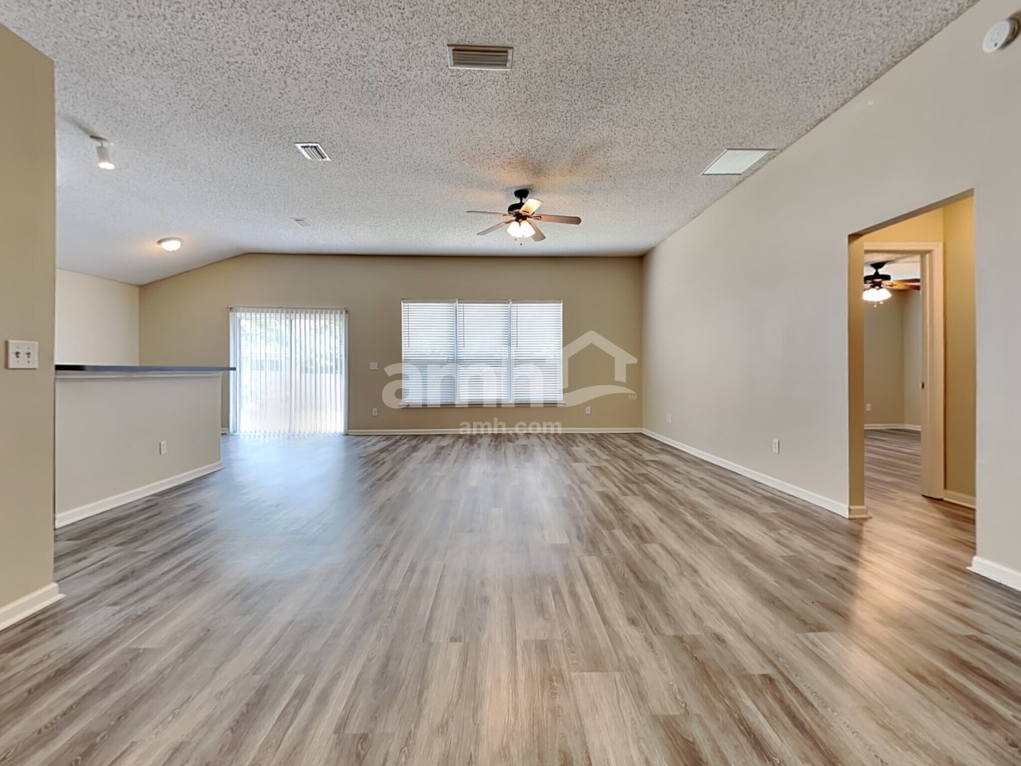 Building Photo - 14015 Fish Eagle Dr E